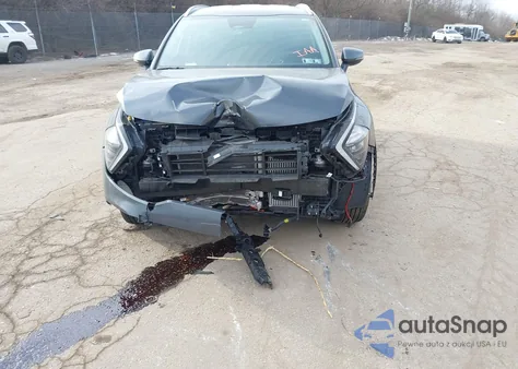 2023 Kia Sportage Hybrid Ex z USA, uszkodzony, nr VIN KNDPVCAG4P7105591